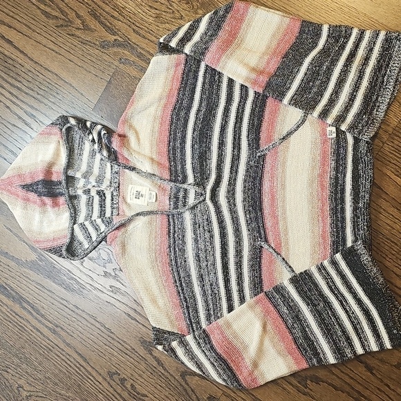 Billabong Sweaters - Billabong Baha Beach hoodie with kangaroo pocket size Small